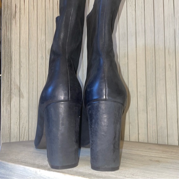 Flawless Lucky Brand Black Super Soft Leather Heeled Boots 7.5M - Picture 3 of 8
